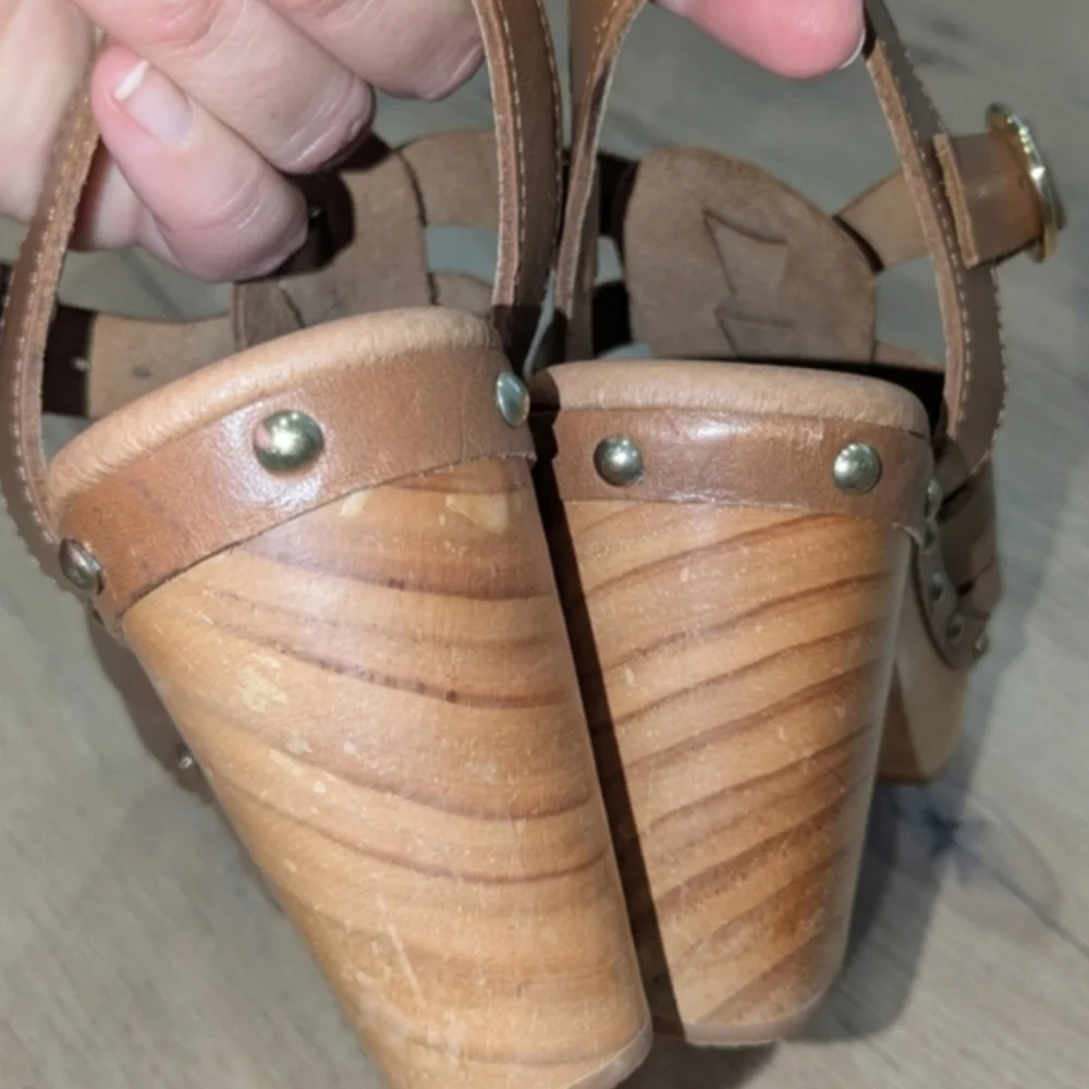 Anthropologie Pilcro Leather Fisherman Clog Sandal - Picture 7 of 10